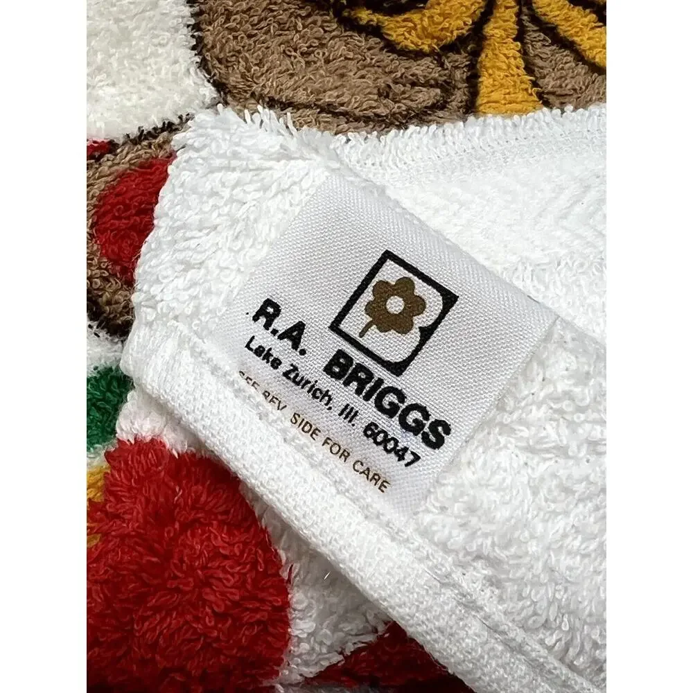Vintage Childrens Kids Bath Towel Set Balloons Bear Apples Bathroom NWT 3pcs